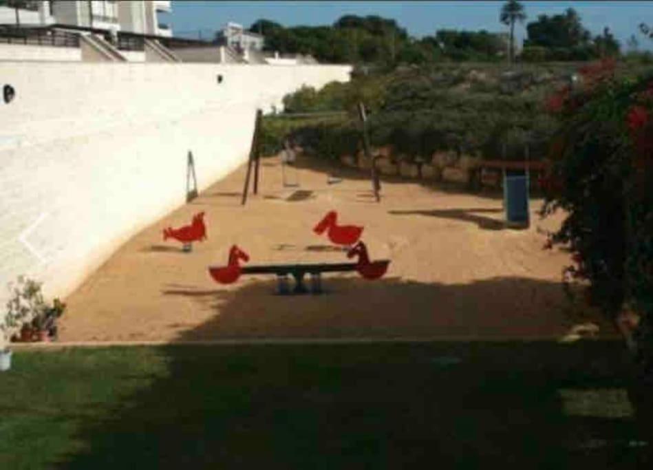 Top-Floor Beachfront Apartment With Parking, Pool, & Spacious Sea-View Balcony فيياخويوسا المظهر الخارجي الصورة